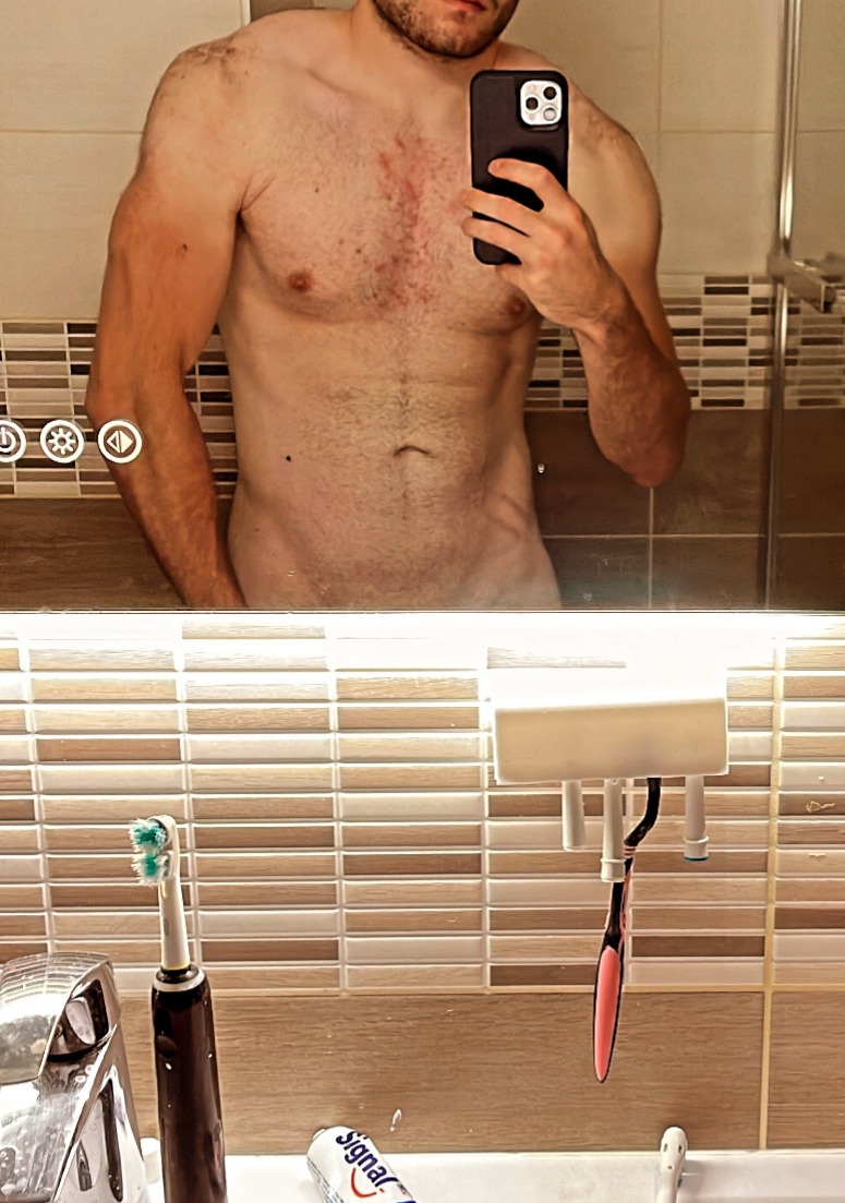 Profil de Adonis, 25 ans, Escort Trans France à Marsac