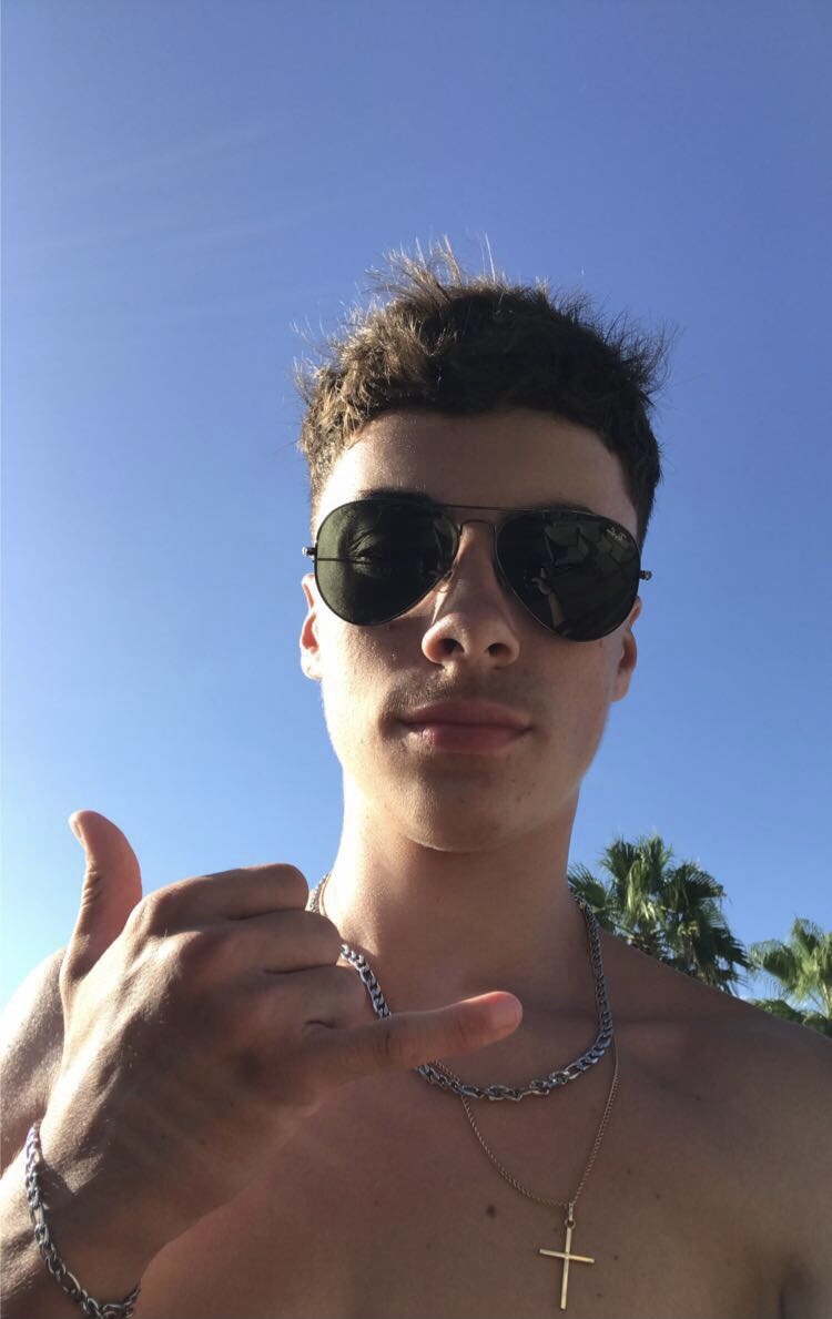 Profil de Almir, 21 ans, Escort Trans France à Celles