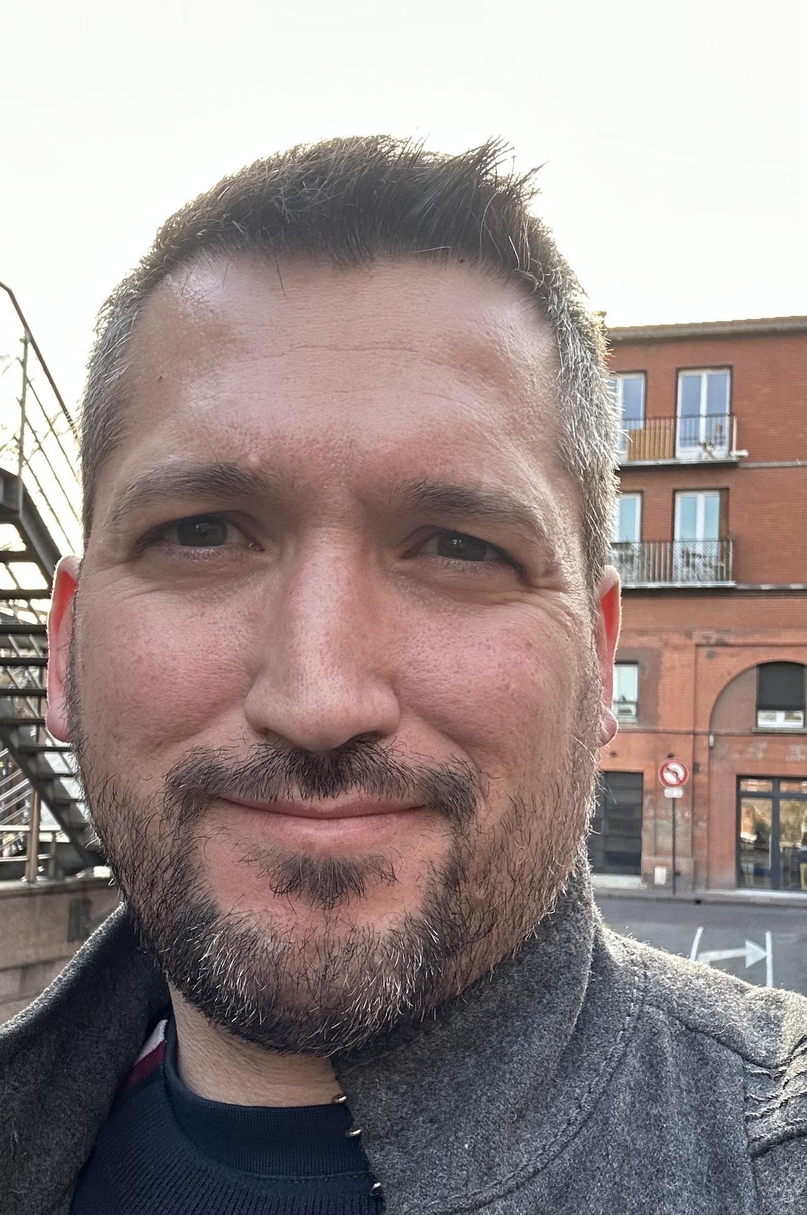 Profil de Hossam, 39 ans, Escort Trans France à Châtillon