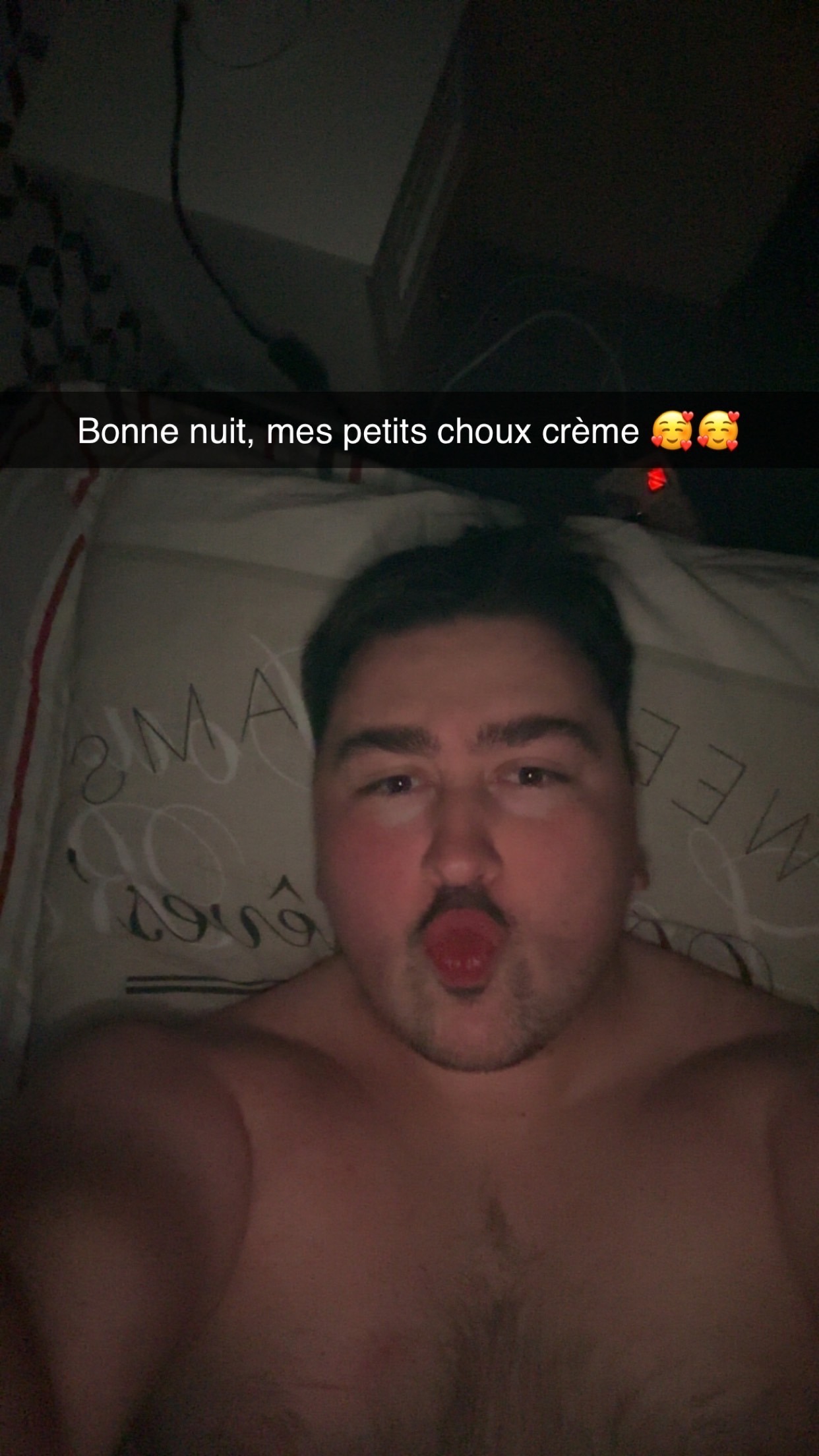 Profil de Charles-edmond, 23 ans, Escort Trans France à Uzès