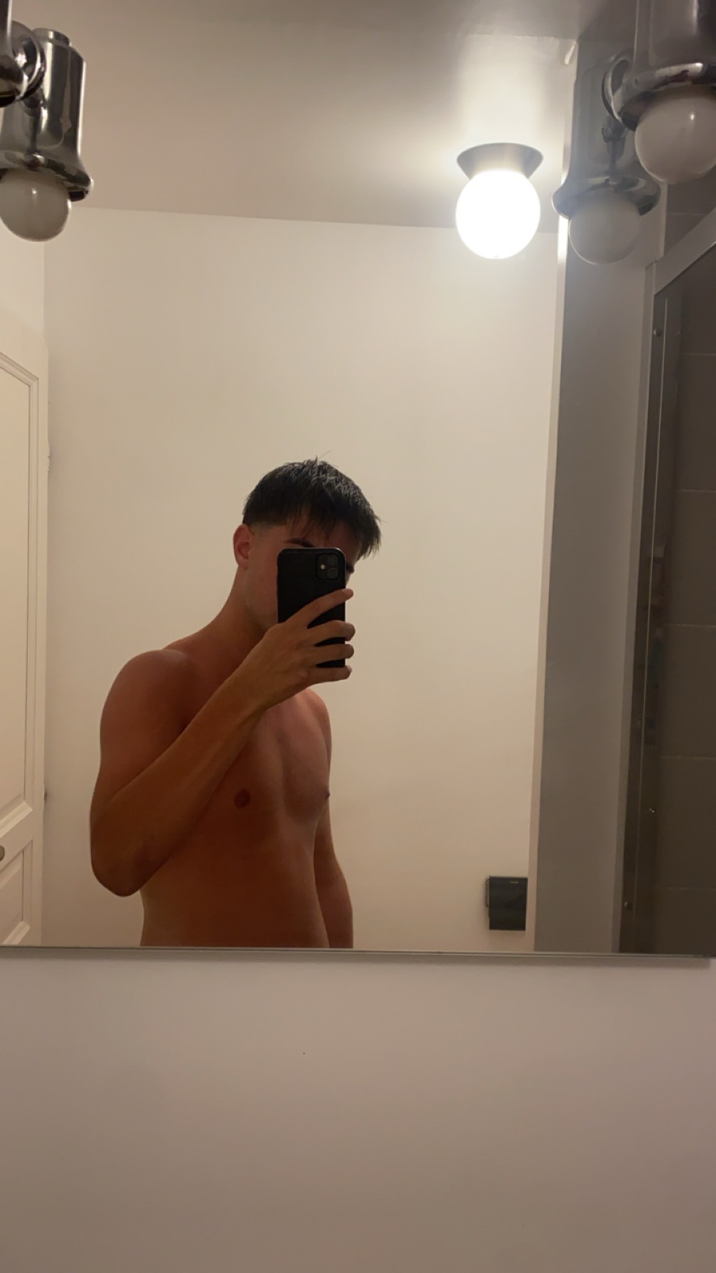 Profil de Hamin, 19 ans, Escort Trans France à Campigny