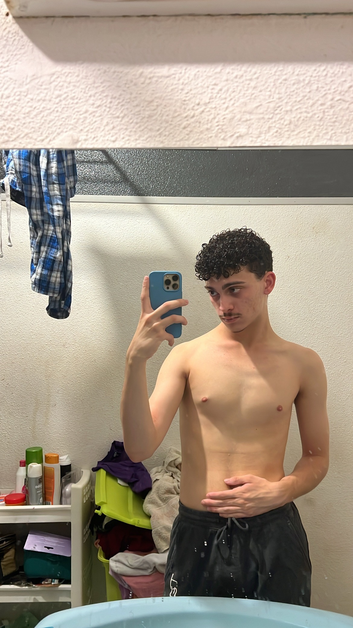 Profil de Nourdine, 20 ans, Escort Trans France à Bourgon