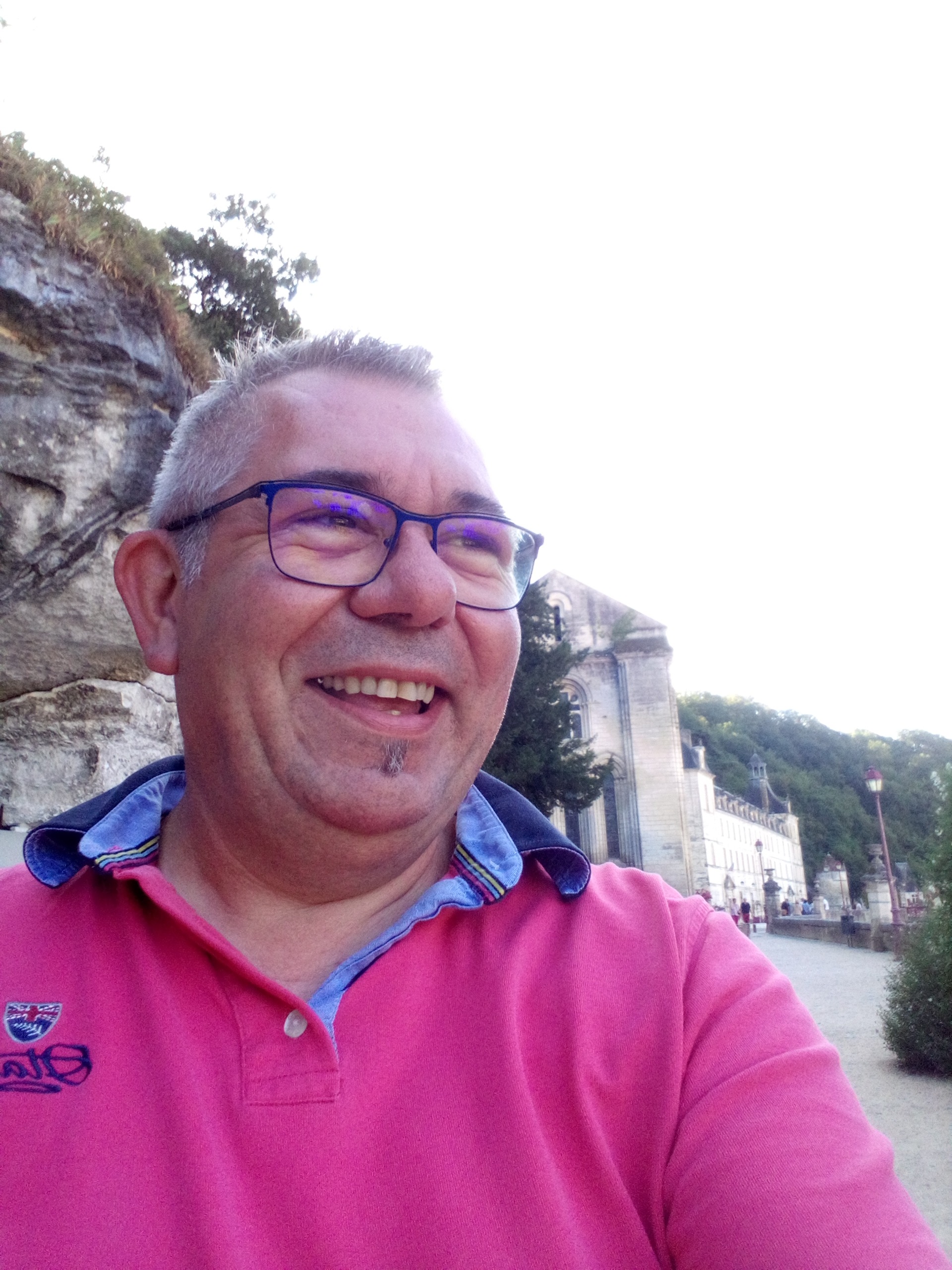 Profil de Clothaire, 54 ans, Escort Trans France à Longechaux