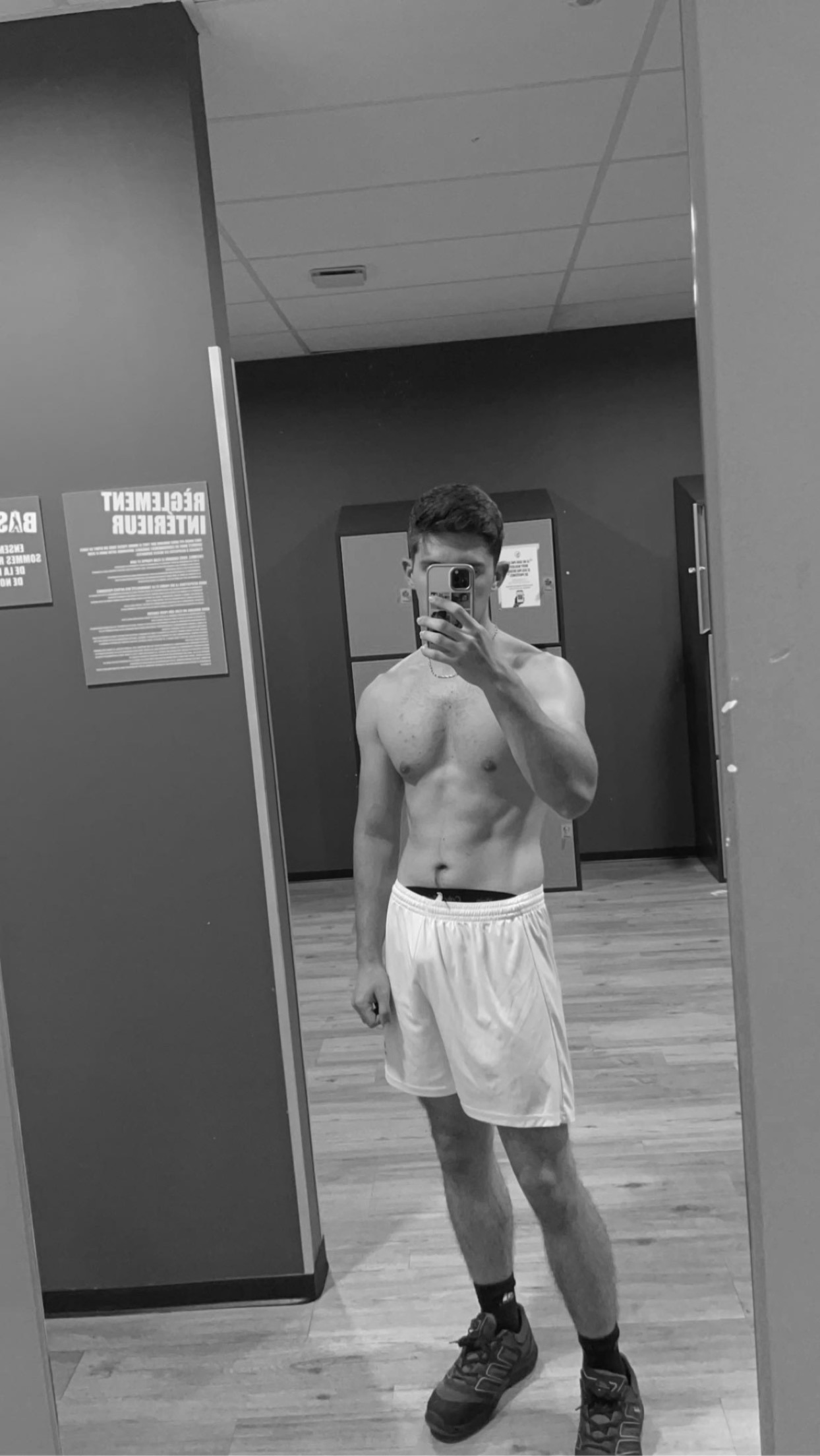 Profil de Smail, 25 ans, Escort Trans France à Savigné-sur-Lathan