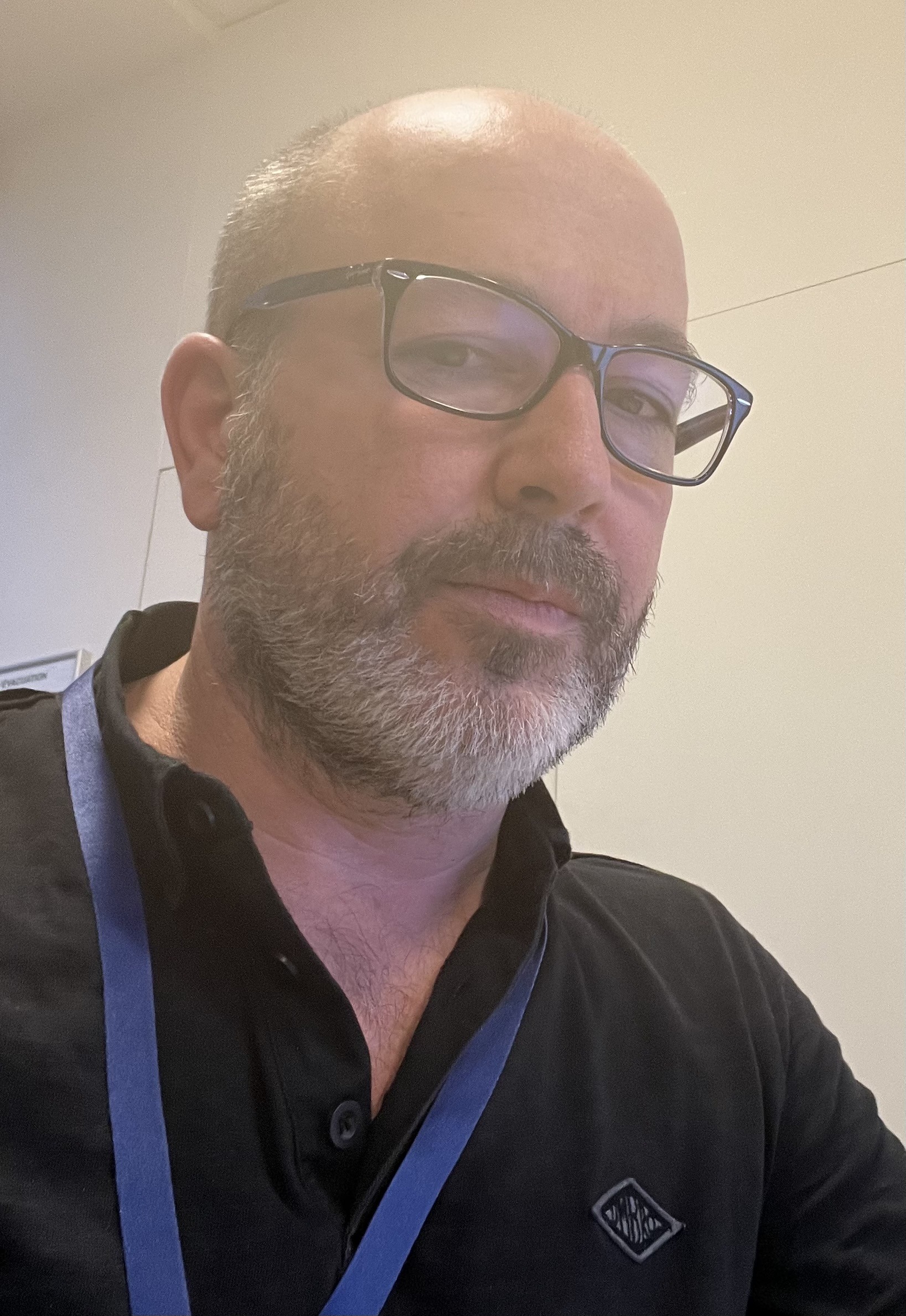 Profil de Abdelrahmen, 53 ans, Escort Trans France à Saint-Cirgues-en-Montagne