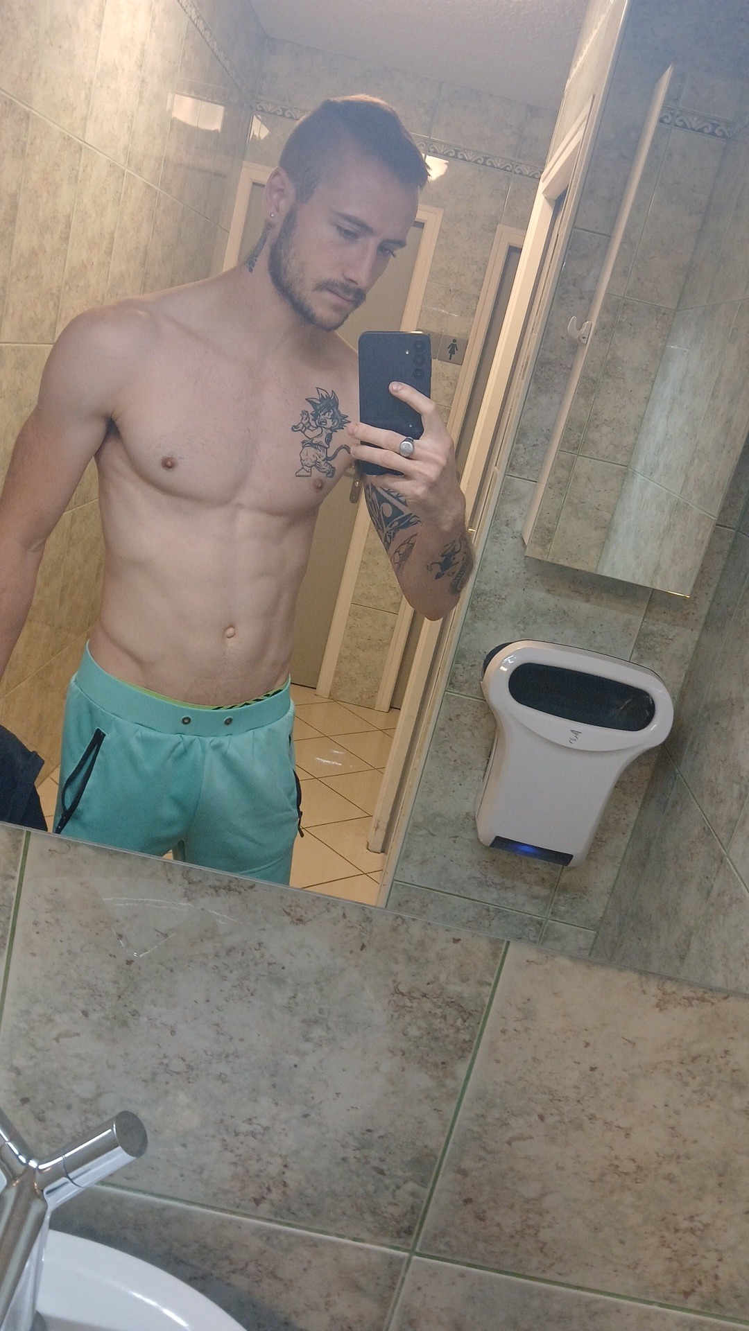 Profil de Dicklan, 27 ans, Escort Trans France à Thieux